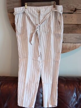 Lou & Grey White and Light Blue Striped Linen Crop Pants